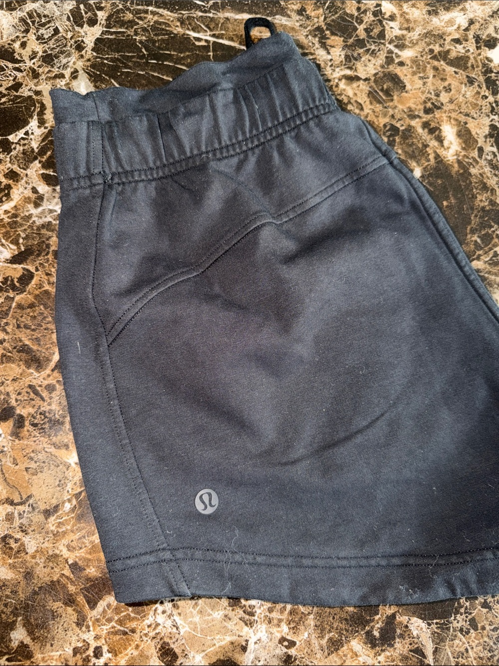 Lululemon Black Inner Glow HR short 3”